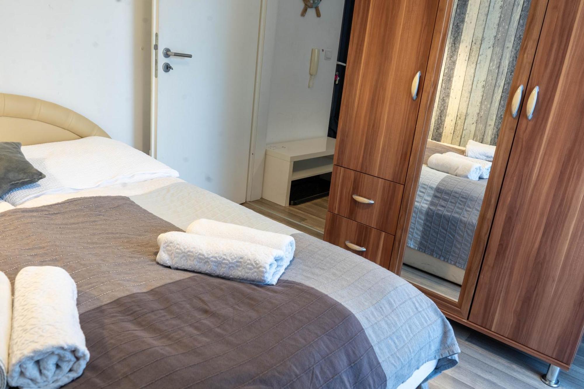 Cac Wellness Apartment Siófok Esterno foto